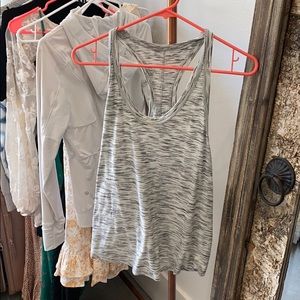 Lululemon top